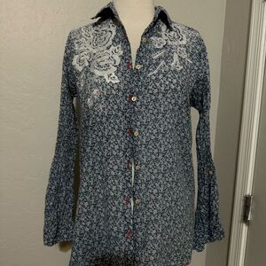 Johnny Was Blue and White Lace Detail Top